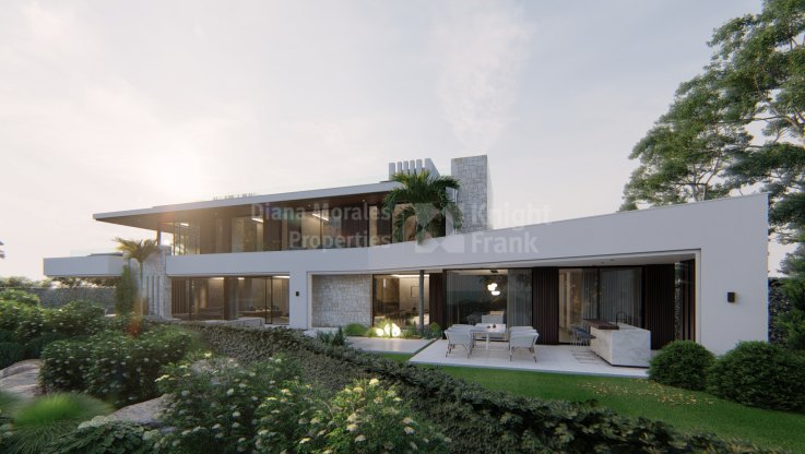 Proyecto llave en mano de villa junto a la playa en Playa del Sol, Nueva Milla de Oro - Villa en venta en El Saladillo, Estepona