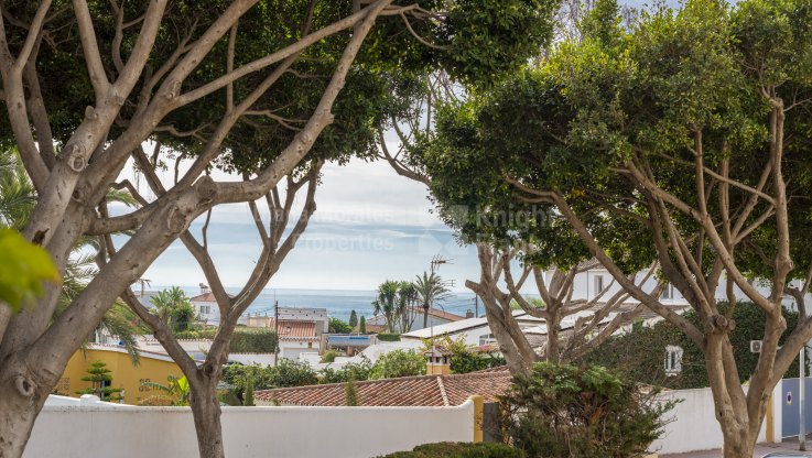Familienhaus am Strand im Osten von Marbella - Reihenhaus zum Verkauf in Marbella Ost