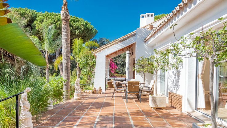 Villa avec grand potentiel à vendre à Hacienda Las Chapas - Villa à vendre à Hacienda las Chapas, Marbella Est