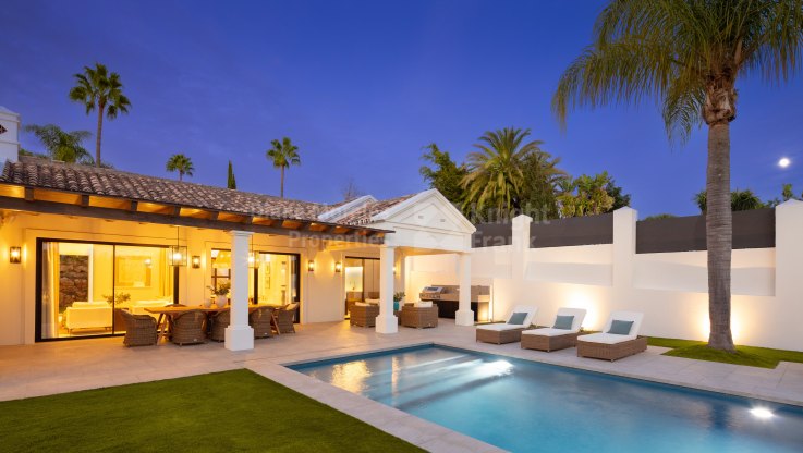 Belle maison familiale à El Colorado - Villa à vendre à El Colorado, Nueva Andalucia