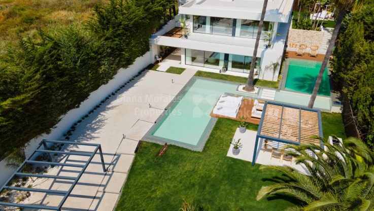 Espléndida villa en el Valle del Golf - Villa en venta en Las Brisas, Nueva Andalucia