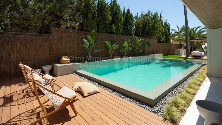 Espléndida villa en el Valle del Golf - Villa en venta en Las Brisas, Nueva Andalucia