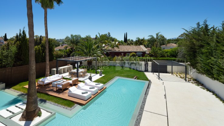 Prächtige Villa im Golftal - Villa zum Verkauf in Las Brisas, Nueva Andalucia