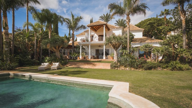 Charming villa in Río Real with seaviews - Villa for sale in Rio Real, Marbella East
