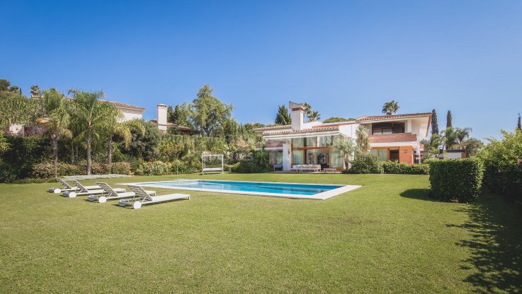 Elegante Villa in Hacienda Las Chapas - Villa zum Verkauf in Hacienda las Chapas, Marbella Ost