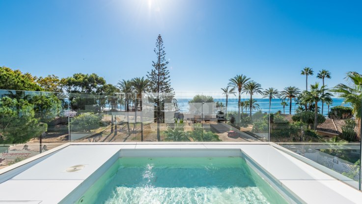 Brand new modern villa second line beach. - Villa for sale in Cortijo Blanco, San Pedro de Alcantara