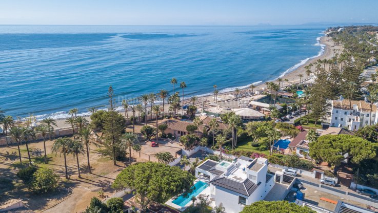 Brand new modern villa second line beach. - Villa for sale in Cortijo Blanco, San Pedro de Alcantara
