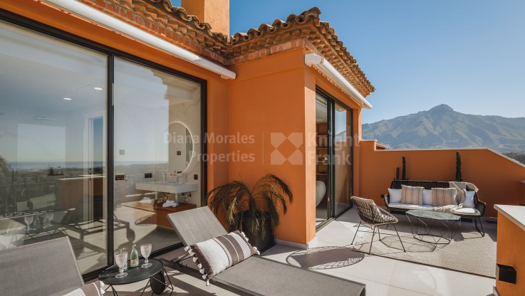 Wunderschönes Duplex-Penthouse mit Meerblick - Zweistöckiges Penthouse zum Verkauf in Les Belvederes, Nueva Andalucia