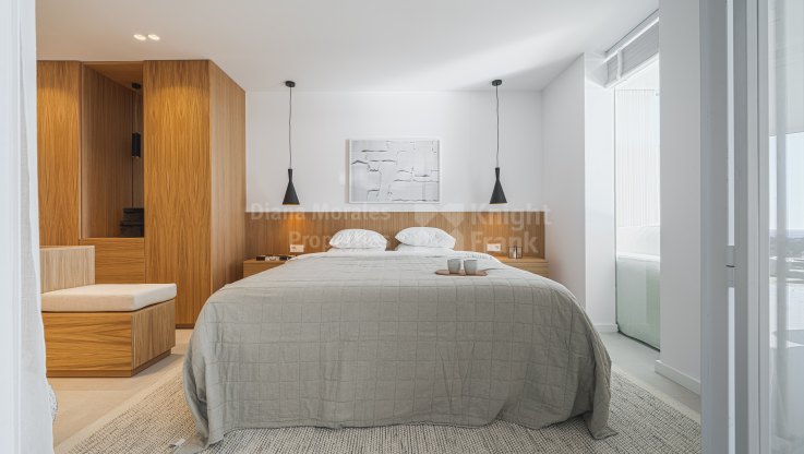 Renovierte Wohnung in La Cerquilla - Wohnung zum Verkauf in Palacetes Los Belvederes, Nueva Andalucia
