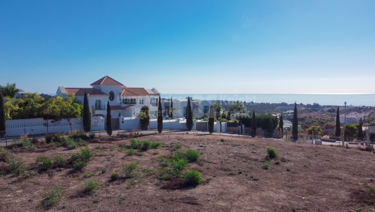 Building plots with sea views in Los Flamingos Golf close to Marbella - Plot for sale in Los Flamingos Golf, Benahavis