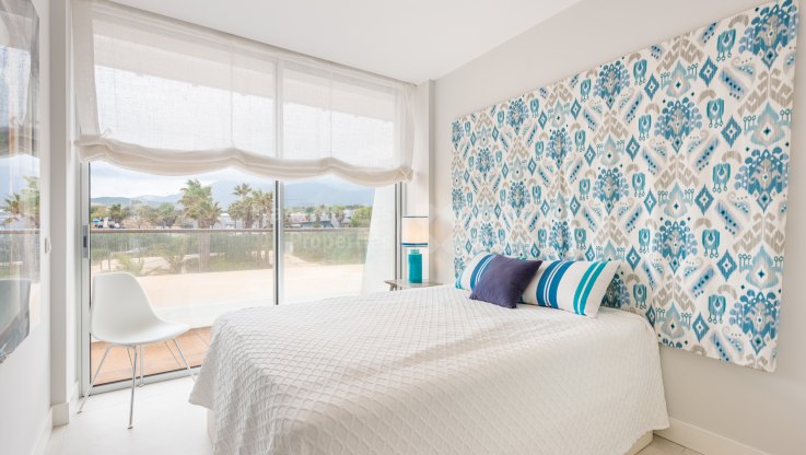 Квартира с видом на море в Эстепоне - Апартамент на продажу в Estepona Playa, Эстепона