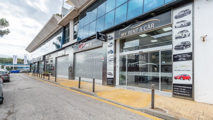 Three floor commercial shop in Puerto Banus - Commercial Premises for rent in Marbella - Puerto Banus
