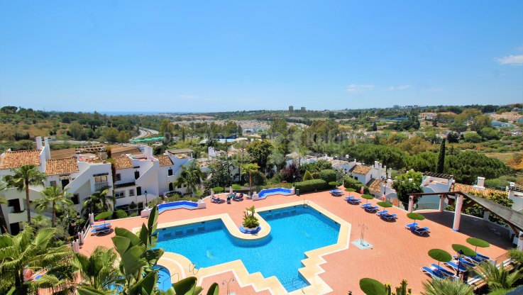 Newly Refurbished Townhouse in the Golden Mile - Town House for sale in Club Sierra, Marbella Golden Mile