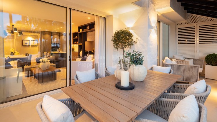 Sofisticado apartamento en primera planta en Puente Romano - Apartamento en venta en Marina de Puente Romano, Marbella Milla de Oro