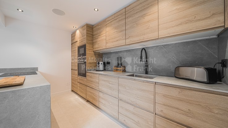 Exquisitely decorated triplex with open views - Triplex for sale in La Campana, Nueva Andalucia