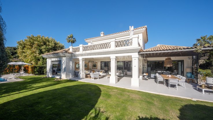 Villa à vendre dans Guadalmina baja/Casasola - Villa à vendre à Casasola, Estepona