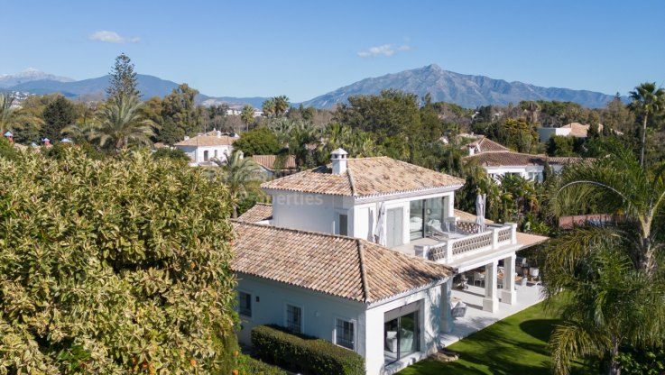 Villa à vendre dans Guadalmina baja/Casasola - Villa à vendre à Casasola, Estepona