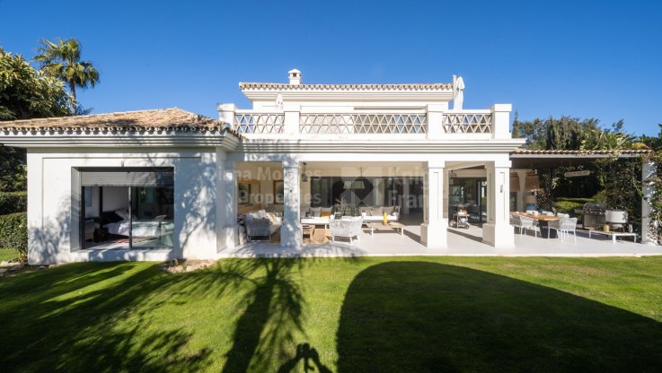 Villa en venta en Guadalmina baja/Casasola - Villa en venta en Casasola, Estepona