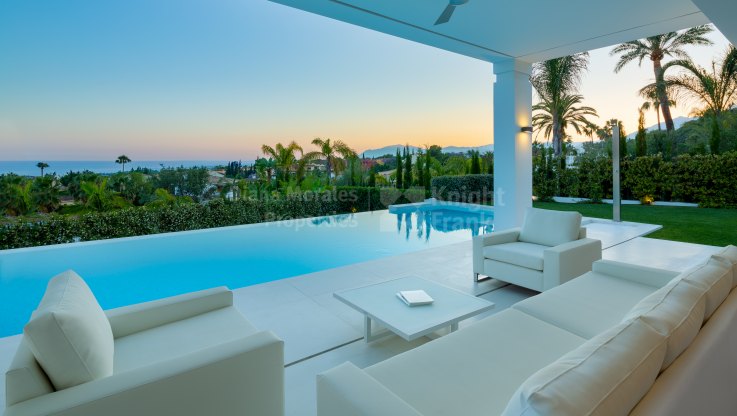 Espaciosa villa moderna en Rocío de Nagüeles - Villa en venta en Rocio de Nagüeles, Marbella Milla de Oro
