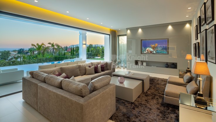 Espaciosa villa moderna en Rocío de Nagüeles - Villa en venta en Rocio de Nagüeles, Marbella Milla de Oro