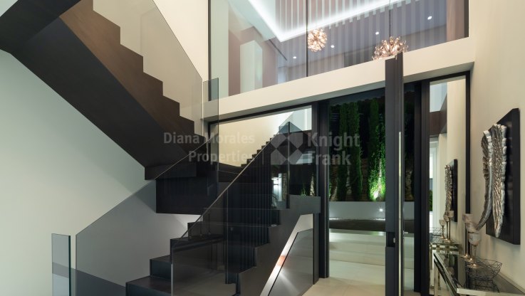 Espaciosa villa moderna en Rocío de Nagüeles - Villa en venta en Rocio de Nagüeles, Marbella Milla de Oro