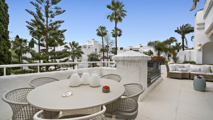 Penthouse-Duplex dans une urbanisation sur la plage - Penthouse duplex à vendre à Alhambra del Mar, Marbella Golden Mile