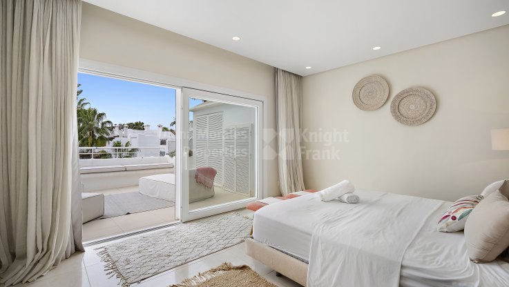 Penthouse-Duplex dans une urbanisation sur la plage - Penthouse duplex à vendre à Alhambra del Mar, Marbella Golden Mile
