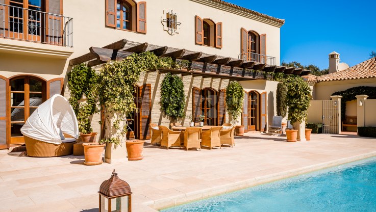 Exquise villa de style espagnol à San Roque, frontline golf - Villa à vendre à San Roque Club, San Roque