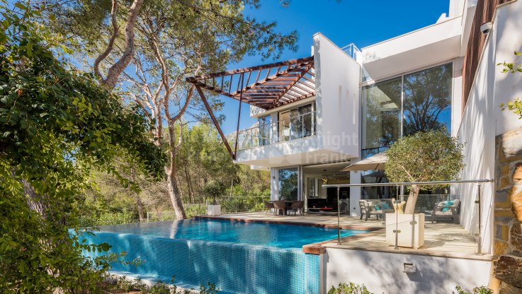 Modern design semi-detached corner villa in Meisho Hills - Semi Detached Villa for sale in Sierra Blanca, Marbella Golden Mile