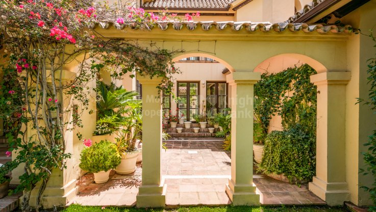 Villa in Las Mimosas - Villa zum Verkauf in Las Mimosas, Marbella - Puerto Banus