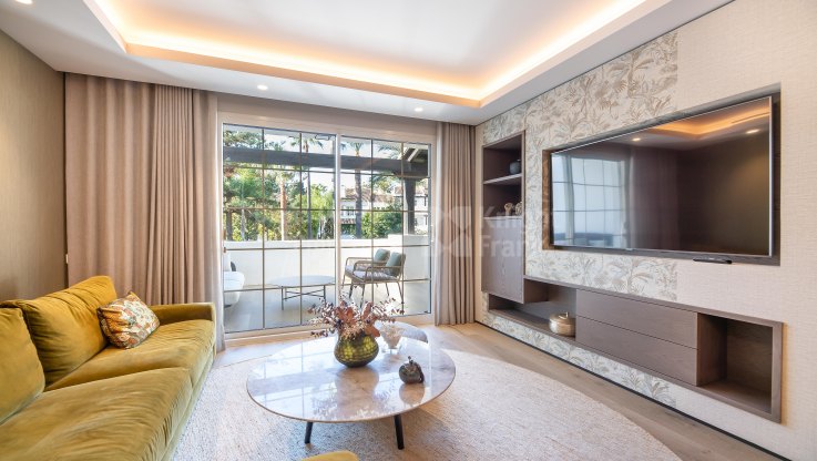 Замечательная квартира в Пуэнте Романо - Апартамент на продажу в Puente Romano II, Золотая Миля