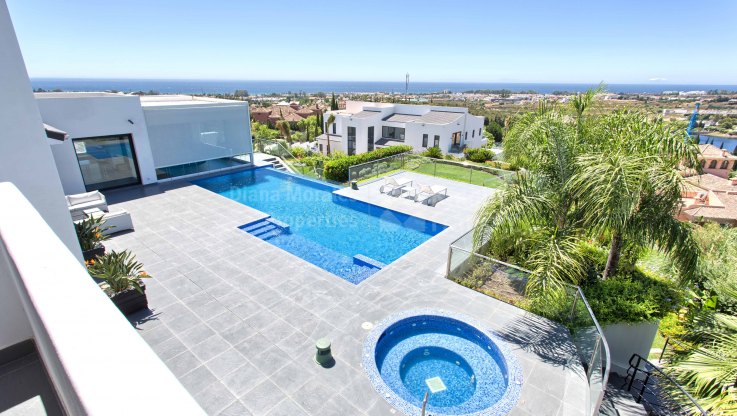 Haus im modernen Stil in Los Flamigos Golf - Villa zum Verkauf in Los Flamingos Golf, Benahavis