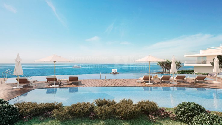 Hervorragende Lage für diese Penthouse-Wohnung am Wasser - Zweistöckiges Penthouse zum Verkauf in Estepona Playa, Estepona