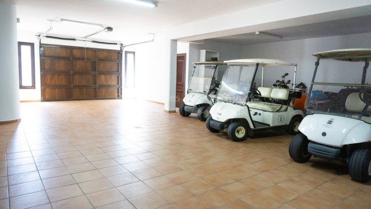 Fesselnde Villa - Villa zum Verkauf in Marbella Club Golf Resort, Benahavis