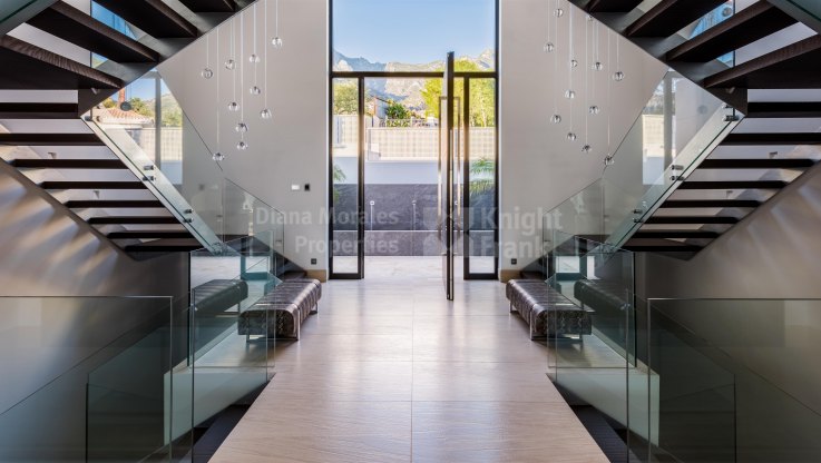 Contemporary style villa in Sierra Blanca - Villa for sale in Sierra Blanca, Marbella Golden Mile