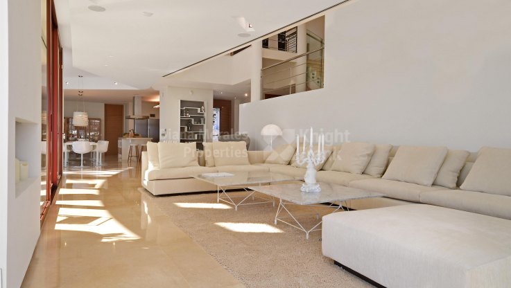 Villa de style contemporain à Nueva Andalucia - Villa à vendre à Nueva Andalucia