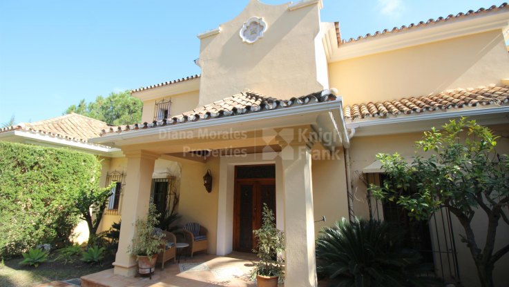 Villa confortable et ensoleillée dans la vallée du golf - Villa à louer à Las Brisas, Nueva Andalucia