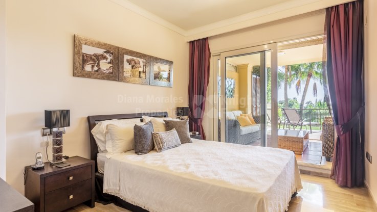 Apartamento con jardín en zona tranquila en Marbella - Apartamento Planta Baja en venta en Condado de Sierra Blanca, Marbella Milla de Oro