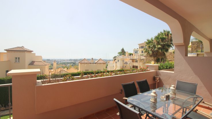 Tranquilidad y vistas - Apartamento Planta Baja en venta en Puerto del Almendro, Benahavis