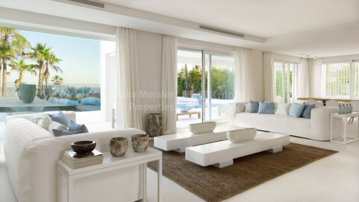 Villa en primera línea de playa para alquiler - Villa en alquiler en Milla de Oro junto a la playa, Marbella Milla de Oro