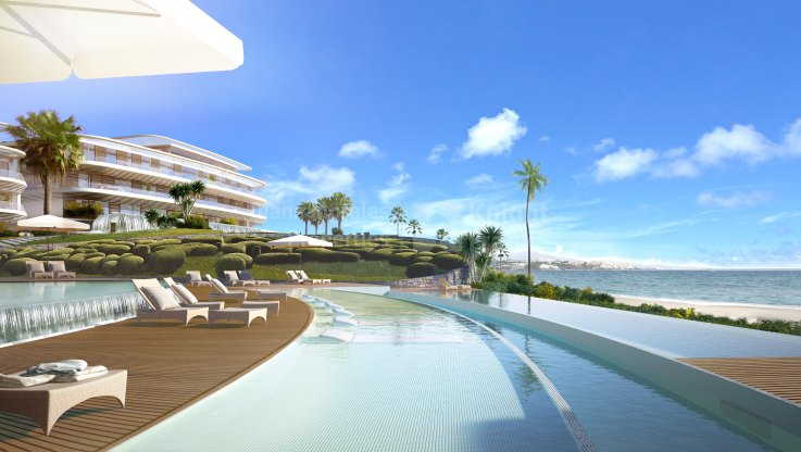 Ático en privilegiada ubicación frente al mar - Apartamento en venta en Estepona Playa, Estepona