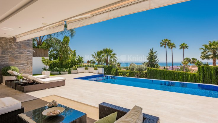 Rocio de Nagüeles, Modern Style House With Sea Views