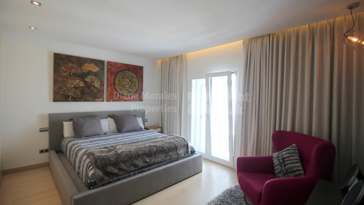 Apartamento con vistas al mar en primera línea de Puerto Banús - Apartamento en Marbella - Puerto Banus