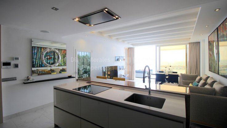 Apartamento con vistas al mar en primera línea de Puerto Banús - Apartamento en Marbella - Puerto Banus