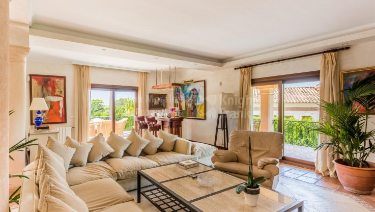Villa de 6 chambres à distance de marche de Puerto Banus - Villa à vendre à Nueva Andalucia