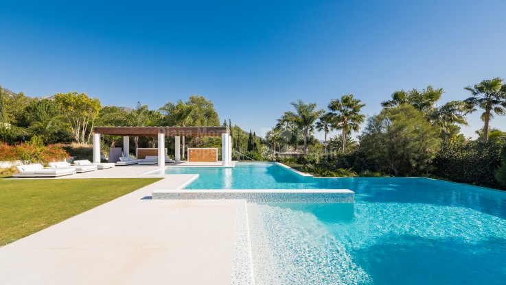 Emplacement idéal pour une villa dans une communauté fermée - Villa à vendre à La Quinta de Sierra Blanca, Marbella Golden Mile