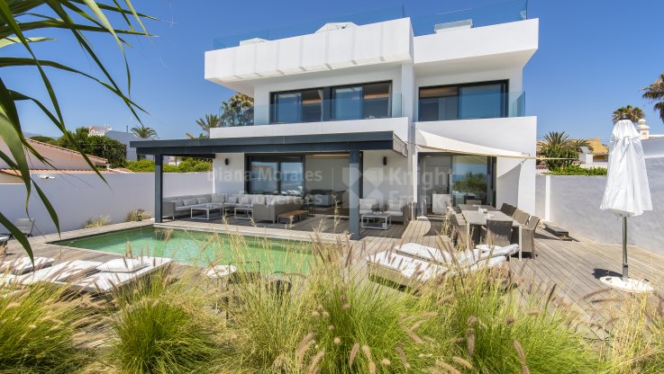 Maison de style contemporain à proximité de la plage - Villa à louer à Costabella, Marbella Est