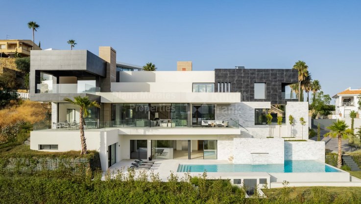 Nouvelle maison familiale moderne à la pointe de la technologie - Villa à vendre à La Alqueria, Benahavis
