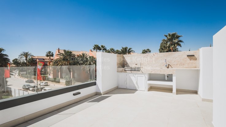 Banus Bay Villa zu verkaufen - Villa zum Verkauf in Las Mimosas, Marbella - Puerto Banus