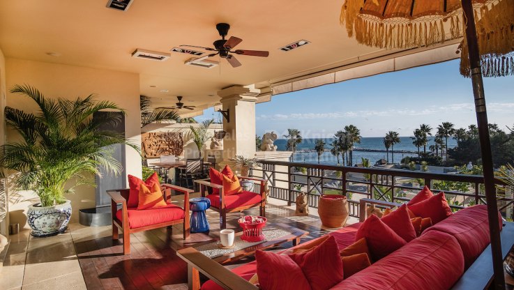 Apartamento de Lujo en 1ª Línea de Playa - Apartamento en venta en Laguna de Banus, Marbella - Puerto Banus